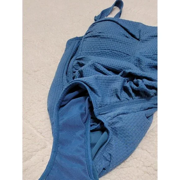 Nip Tuck Swim Womens Navy One Piece Swimsuit Ruched Side Multifit Cup Size 8 NWT - Picture 5 of 11